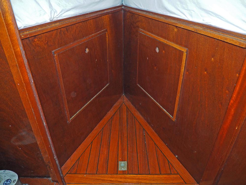 Fore ship, Accommodation